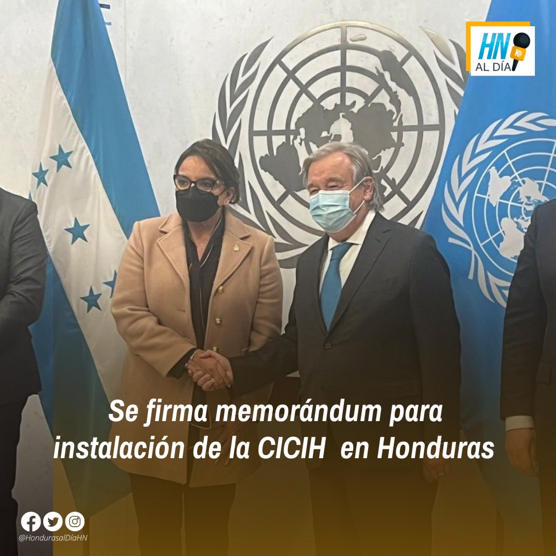 Hondurasaldiahn's tweet photo. #CICIH Como una promesa cumplida de su campaña, la presidenta Xiomara Castro es testigo junto al SG de la ONU Antonio Guterres, de la firma para la instalación de la #CCIH
@XiomaraCastroZ @HectorZelaya https://t.co/Jw6NvmCPHl