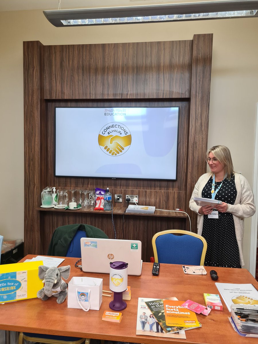 RainbowBrightT2's tweet photo. ❤️🌈What a great 2 days delivering #OperationLinkLife Veterans mental health awareness and suicide prevention T4T...
Amazing bunch of learners split over two groups...think the smiling faces say it all 😊
Brilliant way to end 2022...helping create suicide safer communities...😍 https://t.co/ovd2Ma2HUw