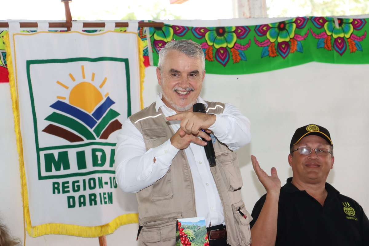 FAOMesoamerica's tweet photo. 🇺🇳En su mensaje, el Coordinador de @FAO para #Mesoamérica @ASanchesFAO resaltó la importancia de estas iniciativas particularmente para la niñez de los #pueblosindígenas, de manera que garantice su seguridad alimentaria y condiciones para una vida digna y saludable. https://t.co/SwuaonJJxy