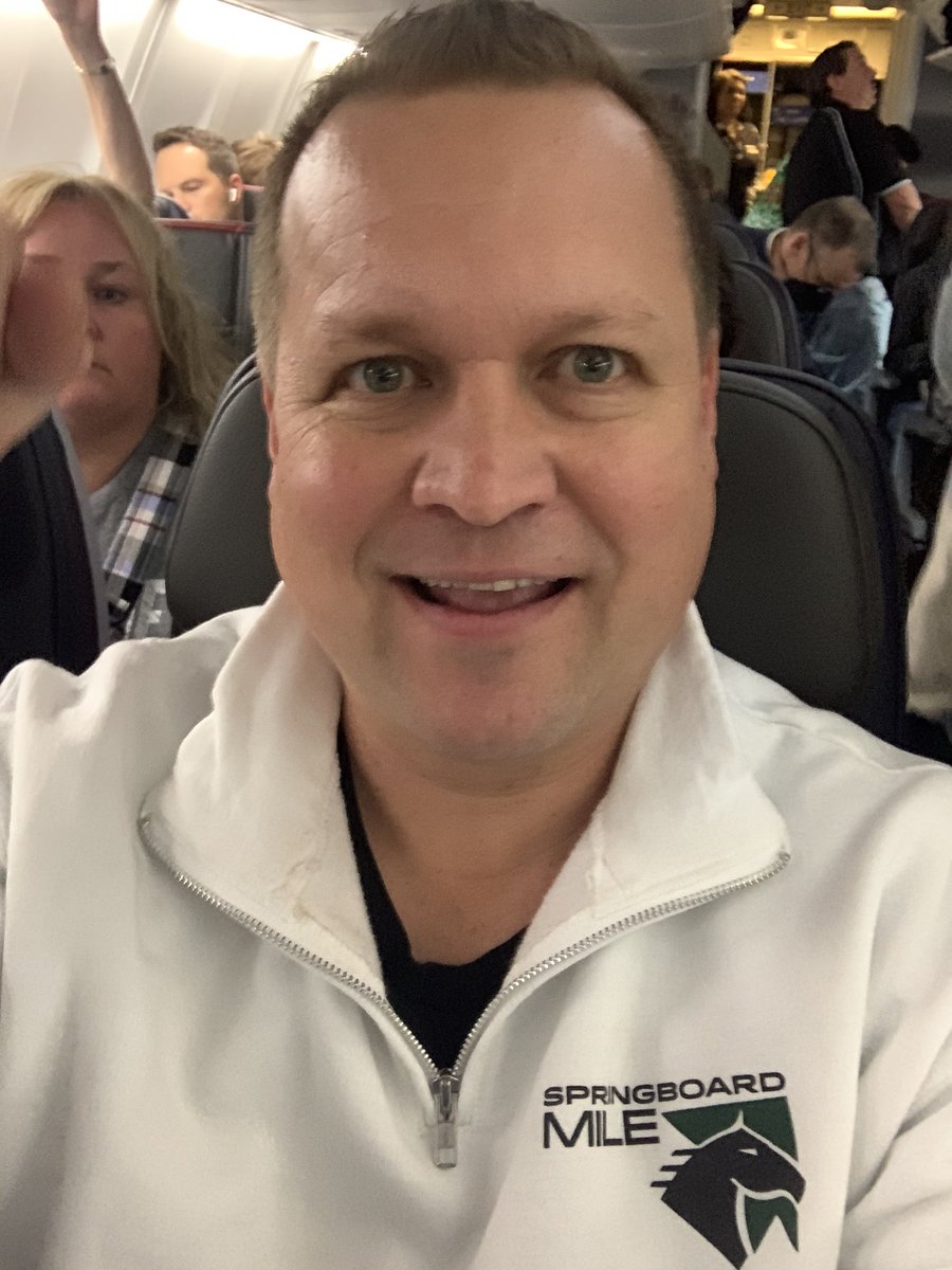icecoldexacta's tweet photo. Got luckier than @Gabby_Gaudet_ and my @AmericanAir flight is heading to @RemingtonPark. See you soon @ScottFDTV and @MattCTVG #SpringboardMile #PrimeTimePick4 @Kellyohararp https://t.co/SpDHHeFB48