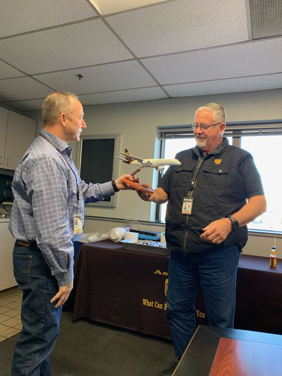 SKenneke's tweet photo. Congratulations to JT (John Thomas) on his upcoming retirement and the excellent job he has done with OCA and the EVF in DFW every peak season.  Thank you for your great partnership.  # Early Out ⁦@SueLisemby⁩ @ DFW ⁦@joeboyleups⁩ ⁦@DfwSmooth⁩ ⁦@dfw⁩ https://t.co/Erm6aZaGNo