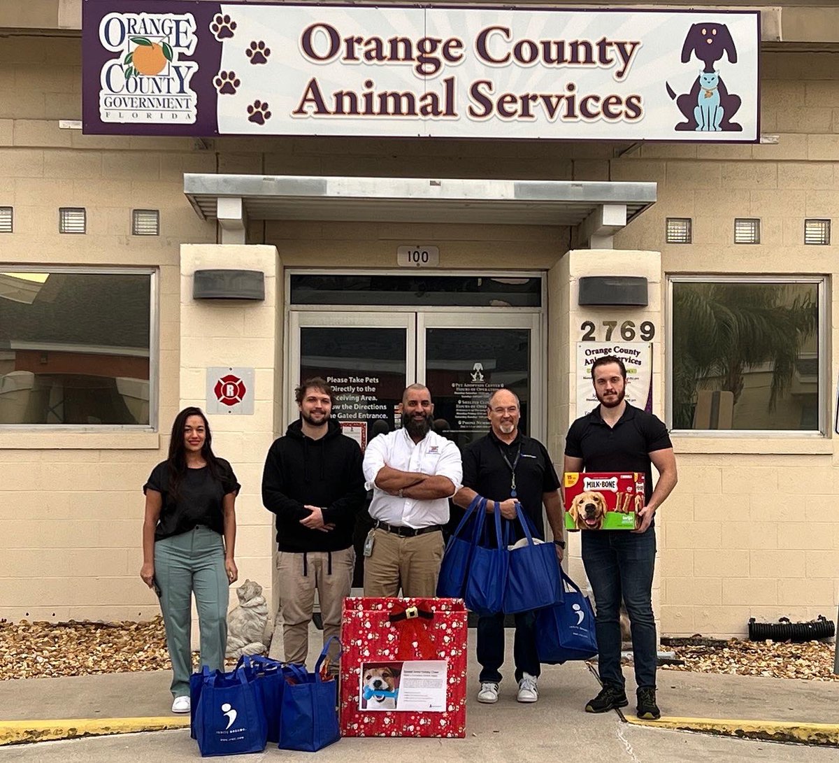 ITECentCorp's tweet photo. We were happy to support our local @OCAS_Orlando and efforts to make a shelter animal happy during the holidays. Let’s hope all homeless animals soon get forever homes! https://t.co/GPvTIm1XOh