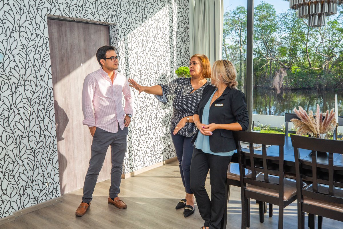 4RealtyBelize's tweet photo. A huge thank you everyone involved in our first open house. 🙌🏽 😁 We'd like to thank those who could make it and hope you all enjoyed! 

#4RealtyBelize #MOliverInteriors #BelizeRealEstate #OpenHouse #ExperienceBelize #BelizeCityLiving #BelizeRealtor #Belama https://t.co/ApHG4ucqIH