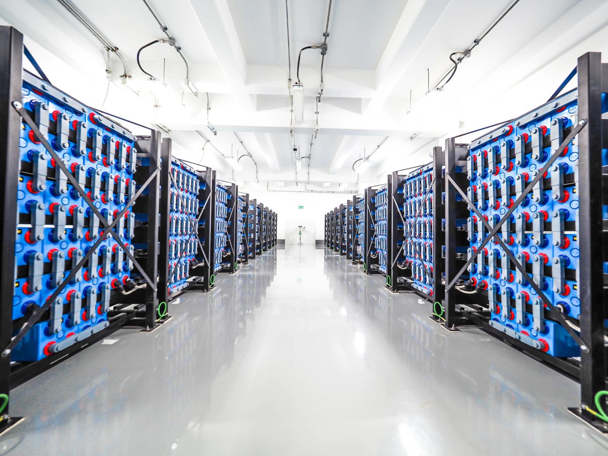 Two San Diego research groups will receive a combined $16 million in funding to develop battery recycling technologies and advance battery life, reports <a href="/sdut/">The San Diego Union-Tribune</a> 

usenergyupdate.com/battery-resear…