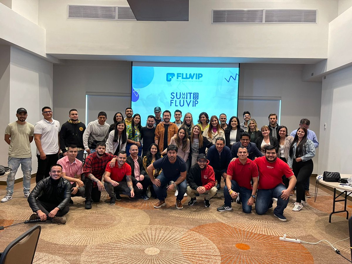 lablondienat's tweet photo. Celebrando con todo el equipo FLUVIP Colombia los logros que alcanzamos el 2022. ¡Estamos listos para el 2023! 💪🏻💪🏻

#FLUVIP #influencermarketing #Advocatespro #Influtech #Sociallistening https://t.co/5bUNpxVSdq