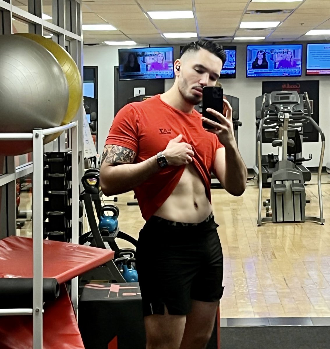 Logrando una de mis metas… estar bien sabroso! 😂😂😂