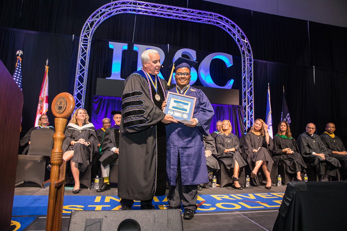IRSCTheRiver's tweet photo. Graduates! We were thrilled to celebrate your #IRSCGrad day with so many of you this week! Here are just a few photos from our FIRST ceremony: Associate in Arts on Wednesday morning.
We'll post more photos on Friday! https://t.co/bKqYvBGIuH