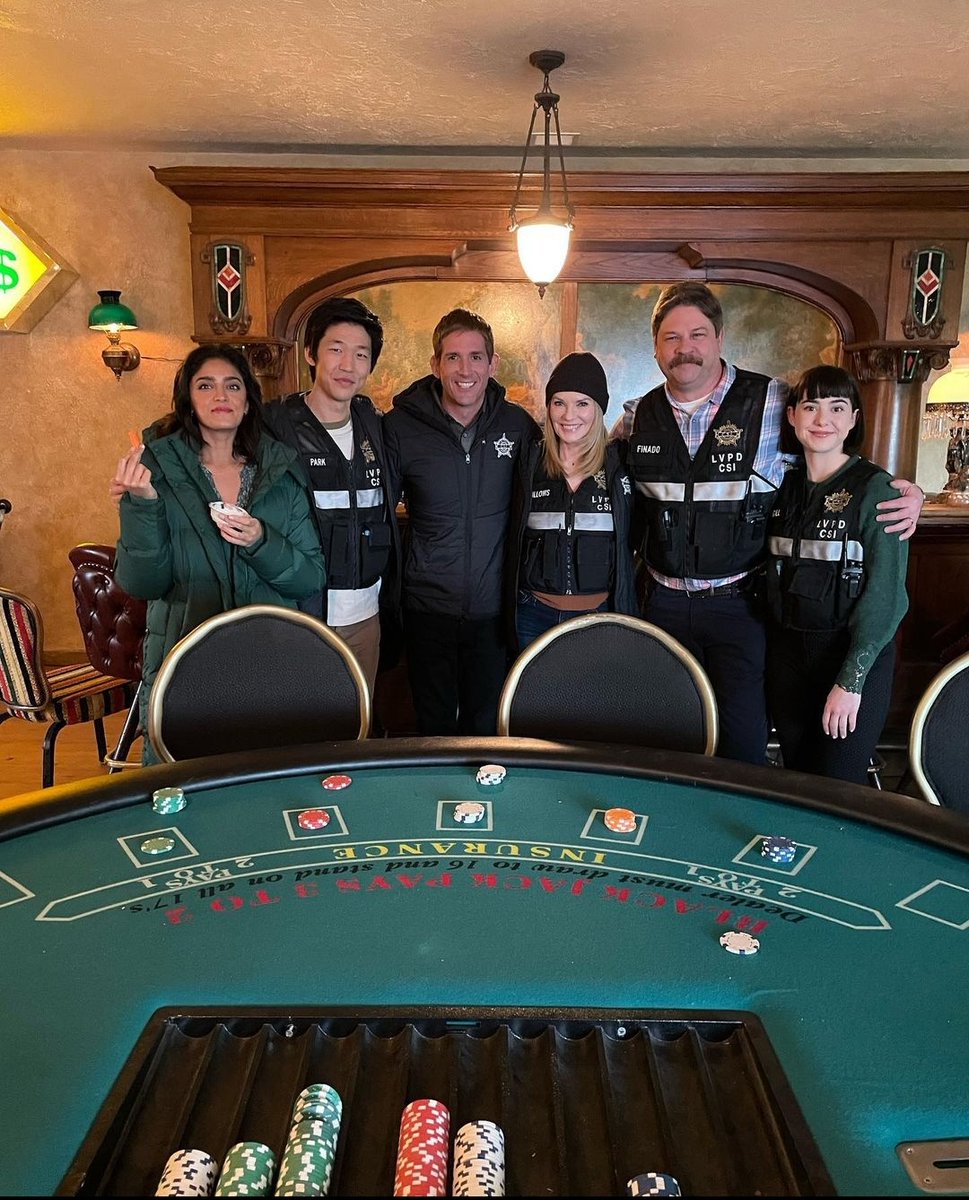 csivegas's tweet photo. Look who's back @ericszmanda #CSIVegas https://t.co/oH6GCyKEVt