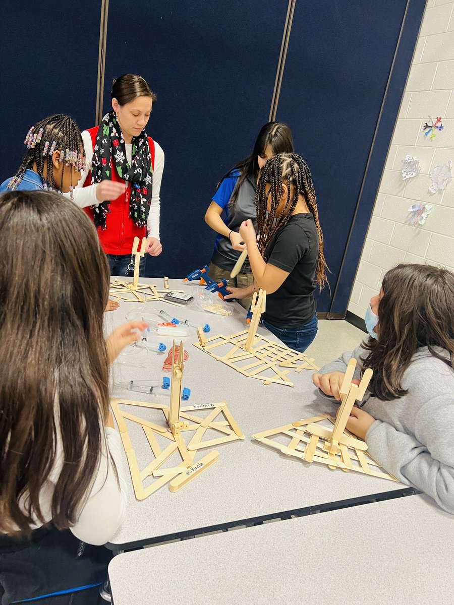 Yesterday our <a href="/KilbyTigers/">KilbyTigersRoar</a> girls in 4th &amp; 5th grade <a href="/KilbyTiger21/">Tiger21</a> completed their last class with the OP high school Robotics team, they did awesome and I think we might have some future engineers in Tiger21 now! <a href="/PWCSNews/">PWCS</a> #ThisIsAGirlThing #FutureEngineers