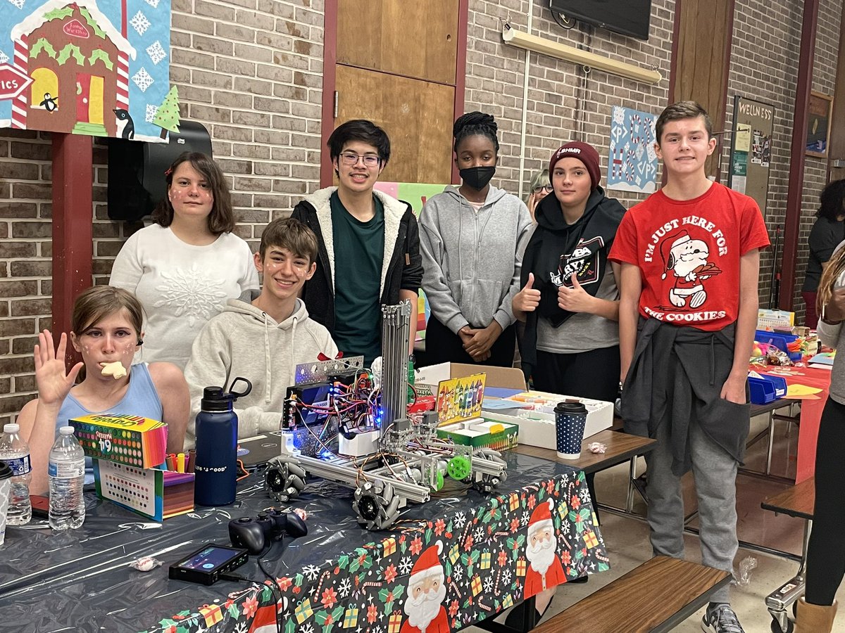 A successful Santa’s Workshop! Over 60 BHS students created crafts, games and activities for over 200 elementary students and families in the area! Santa even came! @BerryFCPS