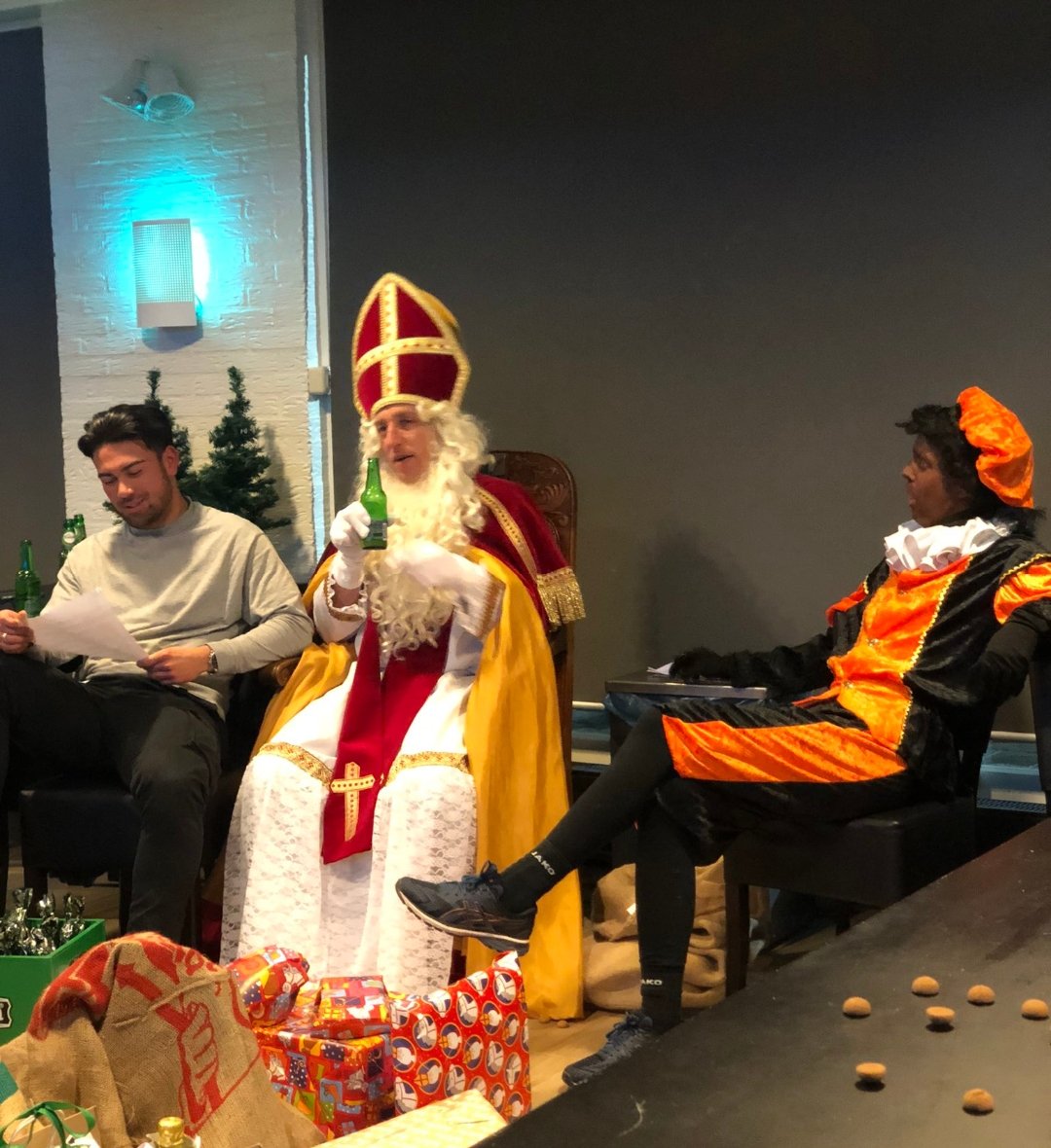 Eindelijk als "Sinterklaas" met 2 echte Pieten