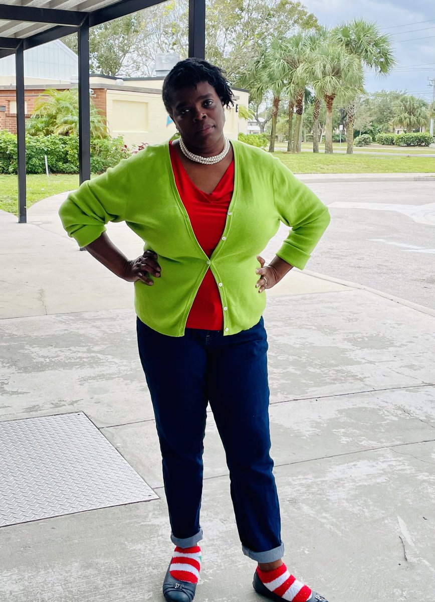 LadyCAPeterson's tweet photo. They called me First Lady Grinch!! I had to do it for the kids!! @GMSProud https://t.co/4HXIyg7dCP