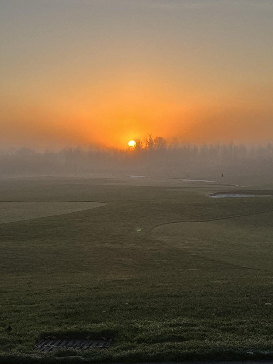jmsammon's tweet photo. Sunset at Adare Manor https://t.co/xYsC2lwq8v