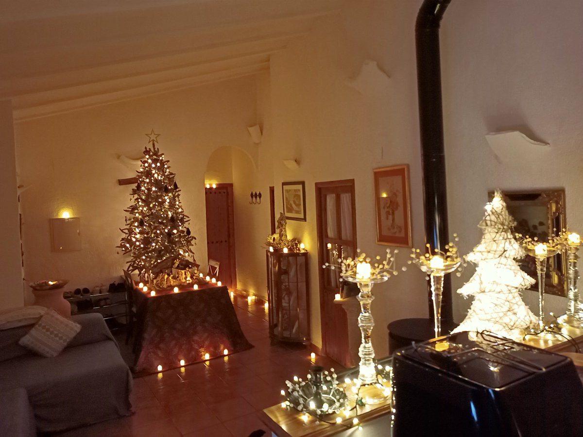 DesertPatriarch's tweet photo. As we prepare for Christmas Day January 7, the Andalusian Reformed Orthodox Church is looking festive. #Andalucia #Christmas #Bethlehem https://t.co/rTdJRlfpw8