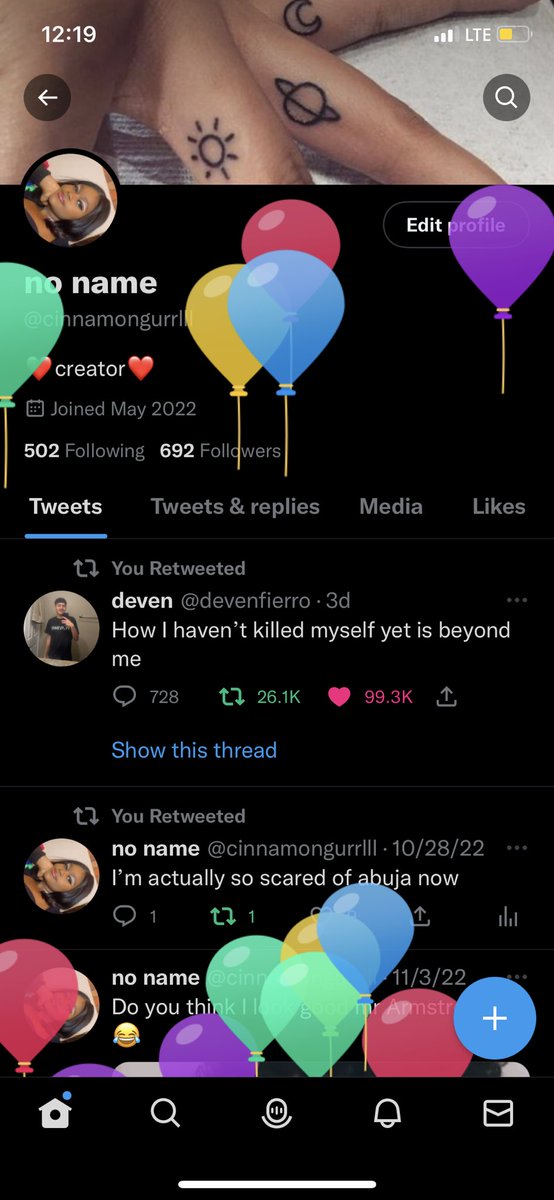 Maloreyy_'s tweet photo. Yay it’s my birthday and I’m so happy, you know especially because I’m in school https://t.co/jnFEmFxa6j