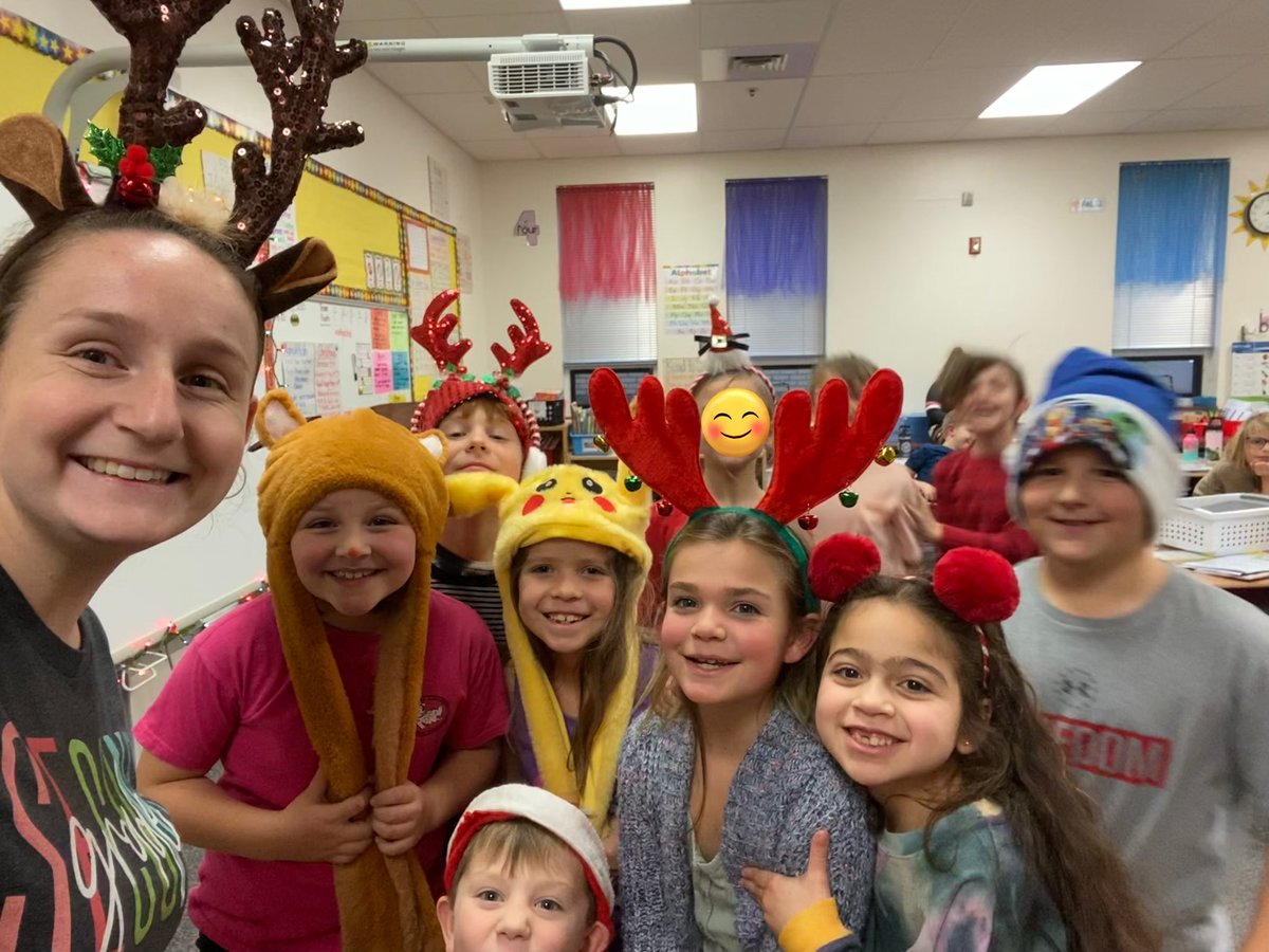 FCPSAFachler's tweet photo. Hats Off to the Holiday Break at @ThurmontPrimary today!🎅🏼🦌#CourageofaCougar #LeadWithLove #TPSTakeOff https://t.co/OVv5YmD7rE