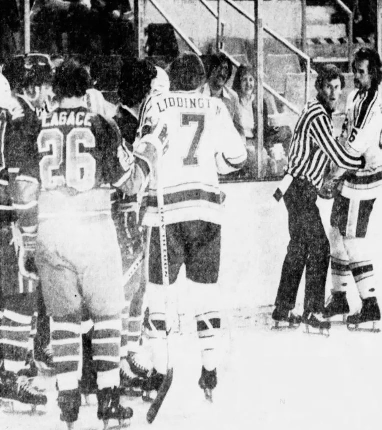 12/15/76 – The Phoenix #Roadrunners moved to 13-17-2, snapping an eight-game losing streak in their final season in the WHA, w/a 6-5 win over the Birmingham Bulls before 4,762 at Vet's Memorial Coliseum. The "scoring hope" Bob Liddington, scored twice, snapping a 17-game drought.