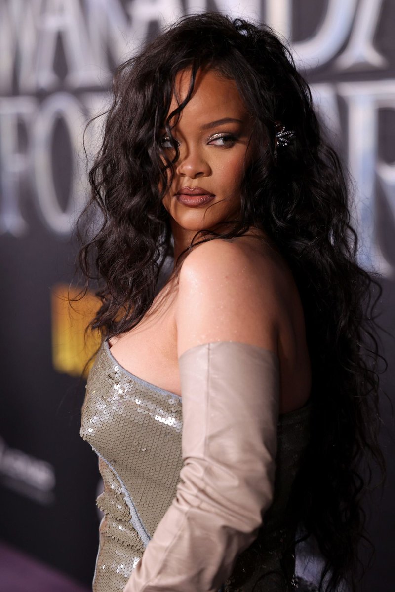 miIenafcnty's tweet photo. 🤍🖤🤍 #WakandaForeverPremiere (1/2) https://t.co/Ao8UJ6CJfj
