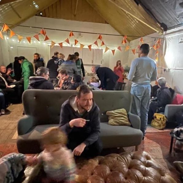 QBC_E17's tweet photo. Come get warm, have free hot drinks, relax, be creative, play games, get support in our cosy #CommunityLivingRoom 2-6pm in Stafford Hall, St Barnabas Road, today Sunday.18th
#Walthamstow #E17 #WarmBank #WarmSpace #WinterSpaces with @E17StBarnabas funded by @WFcouncil https://t.co/CjdDpJ4L6w