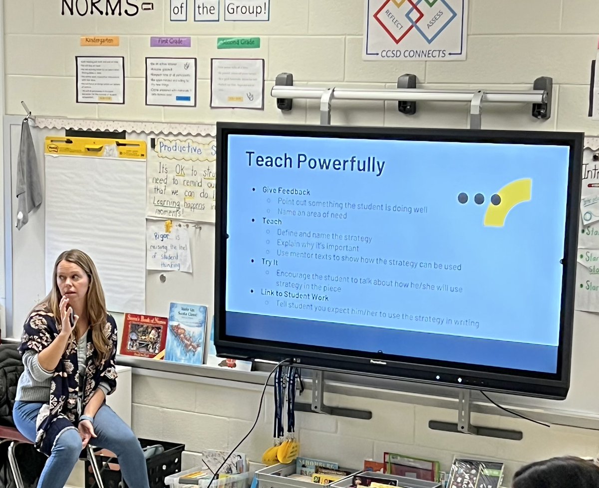 Sarah Mallow tweet media