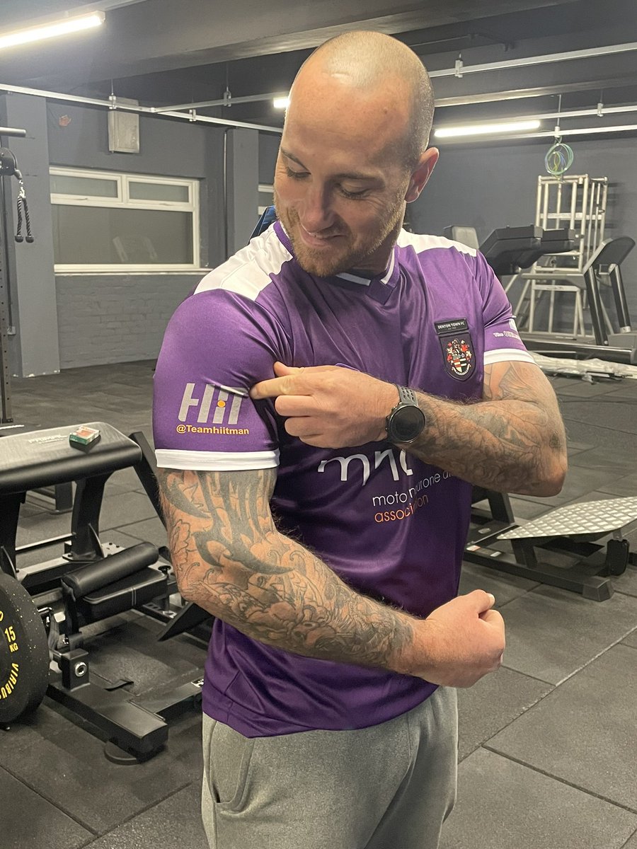 dentontown_fc's tweet image. Look who’s supporting us over next 2 seasons @teamhiitman1 who’s founder local fitness guru @AndyHughes1847 Andy supports many local teams and charities which we will find out more along the way he’s now behind us and our support for @MNDManchester @mndassoc with his sponsorship