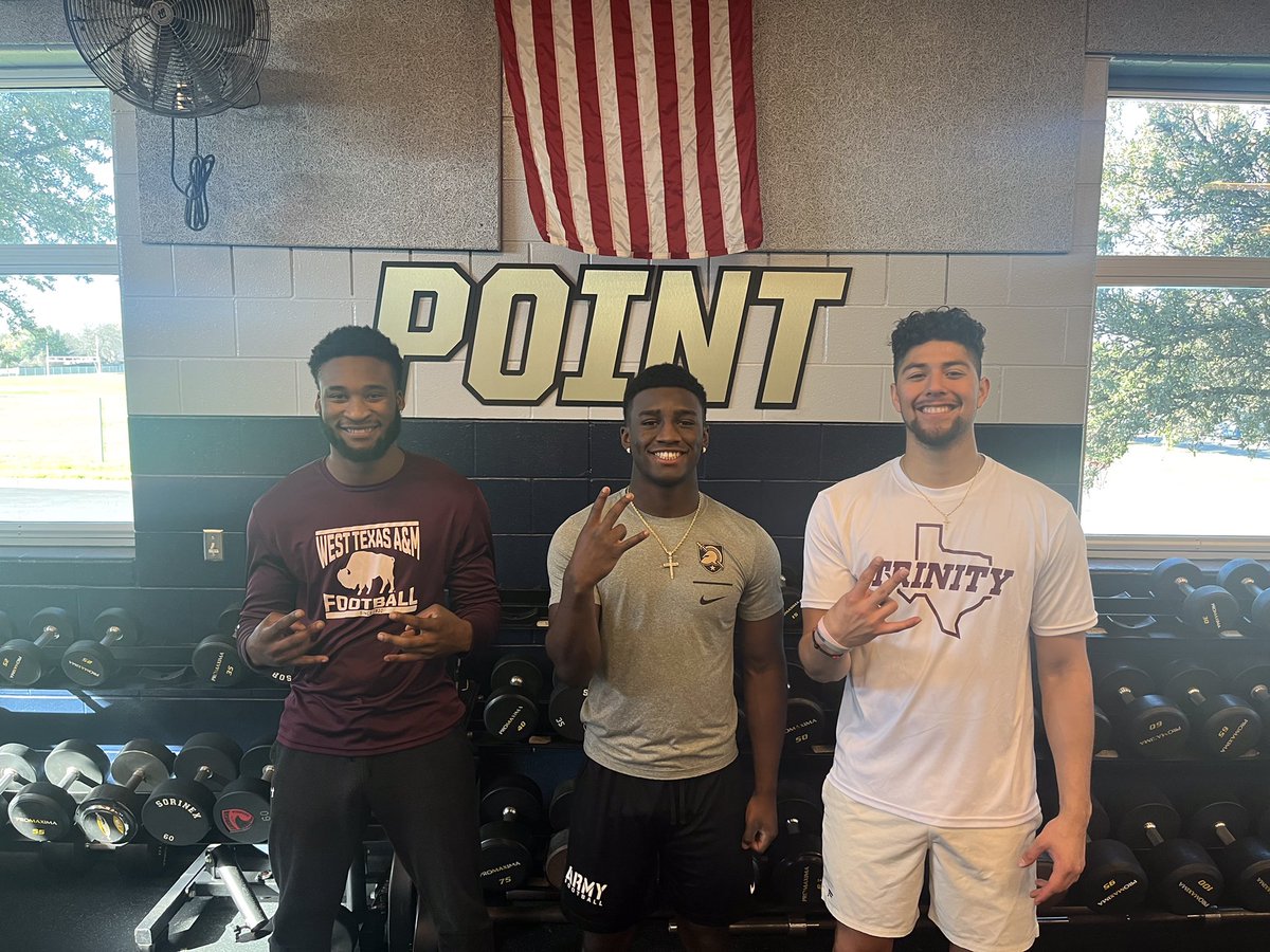 sTpTigerFB's tweet photo. It was great having former Tigers @AdamWhitfield16 @JadenLeonard5 @morin_lukas back home putting in some work 💪 All three are playing college football and having great success in the classroom. Proud of you guys! 

#GoTigers https://t.co/avgw6suWKB