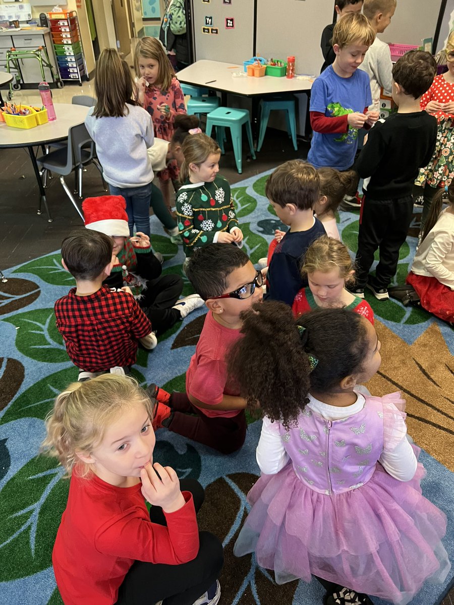 bluffsviewfirst's tweet photo. Today Sam’s mother Ola taught us all about traditions in Poland! Students loved getting to wish each other good health, wealth and happiness as we broke Oplatek together. @wcsdistrict @BluffsviewElem #itsworthit https://t.co/5jesBXa02i