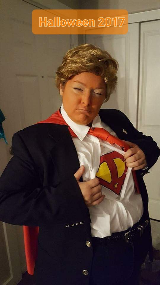 skitzOabby's tweet photo. Who wore it better? I think @realDonaldTrump stole my likeness
#DonaldTrump #digitaltradingcards #CollectTrumpCards https://t.co/q82P9GIByn