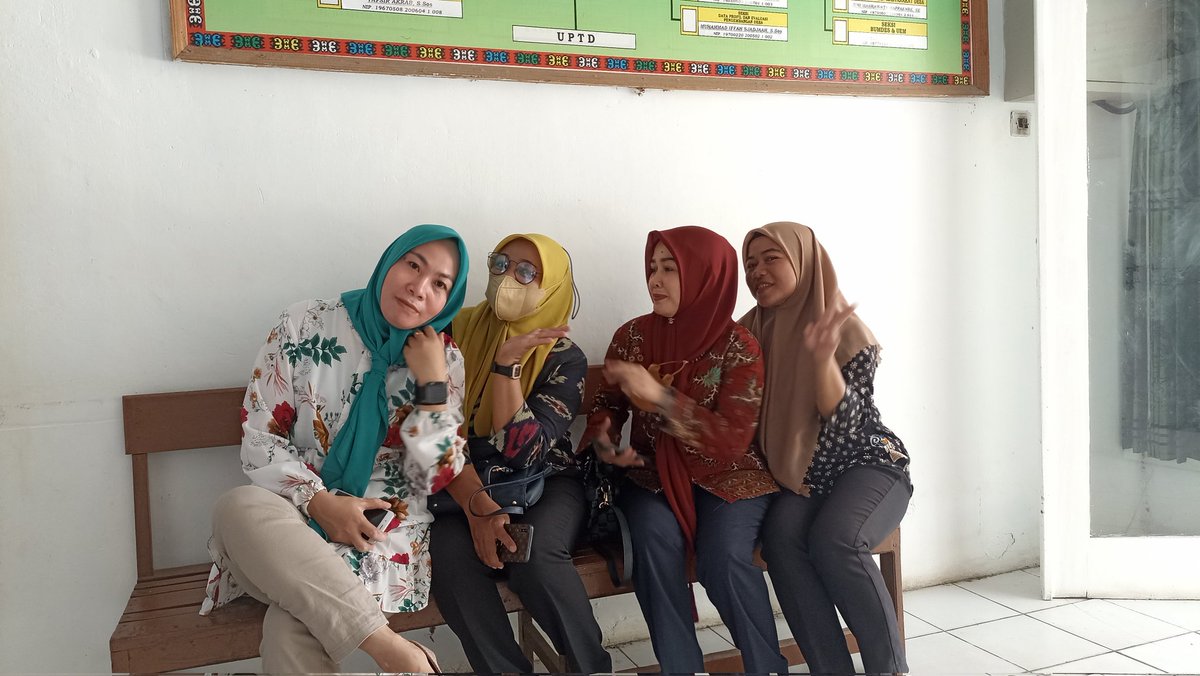 AprianSaputra93's tweet photo. Semangat Pagi https://t.co/6I2bi1CF2f