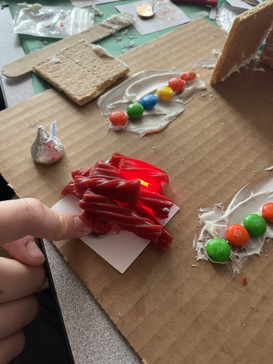 Kelly Hillier tweet media