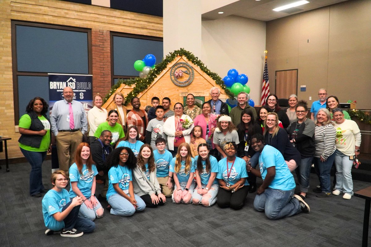 WE DID IT! Bryan ISD surpassed its $80,000 fundraising goal for bryanisd.org/build!

The home will be built for the Quintero-Mendez family who will pay off the home through 0% interest loan!

More: facebook.com/BryanISD/video…

<a href="/GCarrabineBryan/">Ginger Carrabine</a> <a href="/habitatbcs/">BCS Habitat for Humanity</a> <a href="/ClayFalls/">Clay Falls</a>