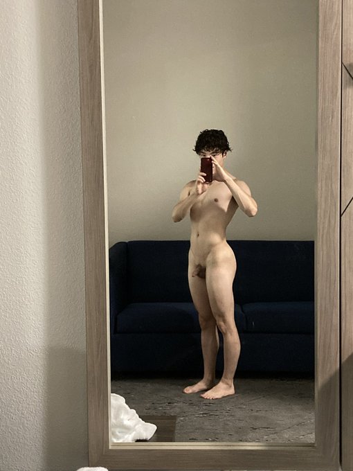 Fun fact I&rsquo;m 1&rsquo;4&rdquo; https://t.co/eIa20BtN8X