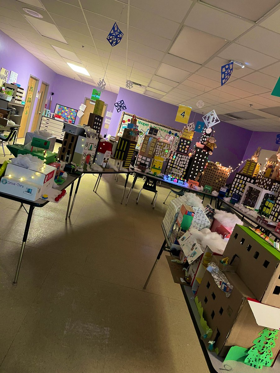 JWESfamily's tweet photo. ✨Hurricane Spotlight✨
This one goes out to Mrs. Graeber, Mrs. Neal &amp; our incredible Art Club and Enrichment students! 
We present to you: Walker’s Winter Wonderland Cardboard City 🏢🏬🏙️ https://t.co/AViVRPvsvT