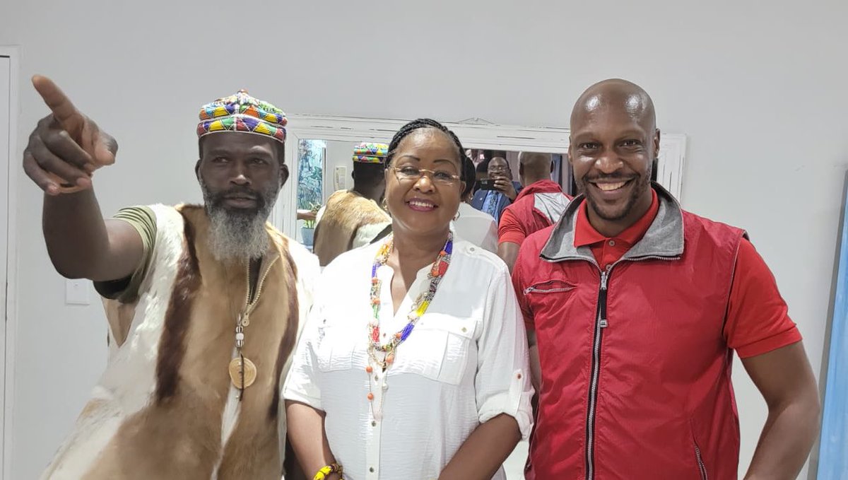 matinyarare's tweet photo. #JoshuaMaponga, Amai #ArikanaChihombori and #RutendoMatinyarare.
Just like our #Mutapa and #Rozvi ancestors, Zimbabwe has global envoys, ambassadors & advocates who are restoring #MaDzimbahwe where it belongs on the global chessboard.
Watch out discussion soon. https://t.co/Dn7ECXGFgY