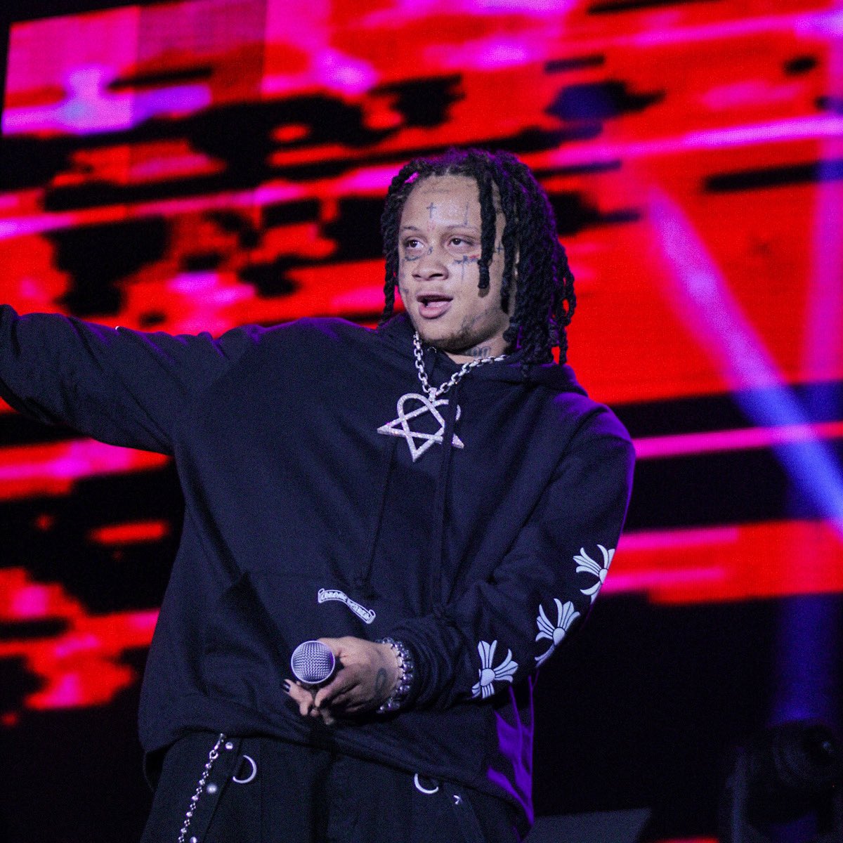 snapshotwill's tweet photo. @trippieredd 🔥
#photo #photograghy #photographer #artist #trippieredd Trippie Redd In Montreal shot by me 📸 https://t.co/nbgcGVGp7T