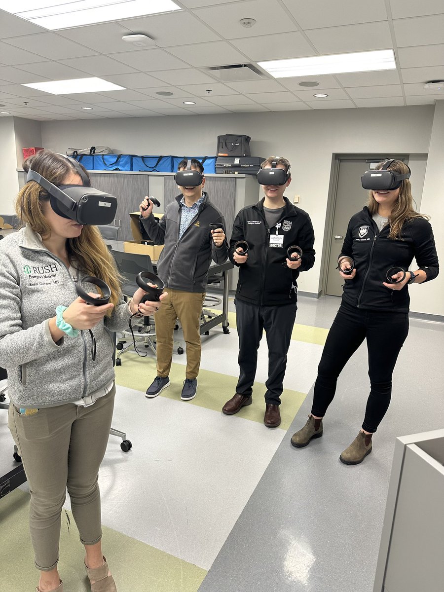 Huge thanks to Dr. Khanna of Loyola Ophthalmology for sharing her expertise in Ophthalmologic Simulation using VR with the Chicago Simulation Fellowship Collaborative! Truly impressive educator and simulation work! instagram.com/reel/CmNO58xgP… #simulationmedicine #Ophthalmology