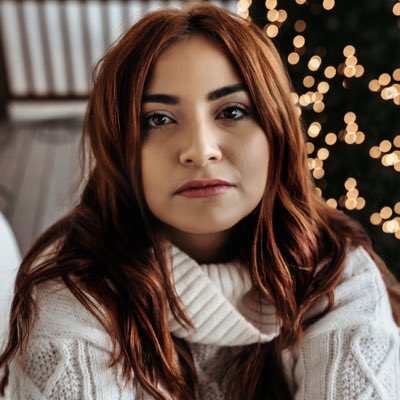 AndreaFuenmayor's tweet photo. #NuevaFotoDePerfil https://t.co/ZeEuwPyNh6