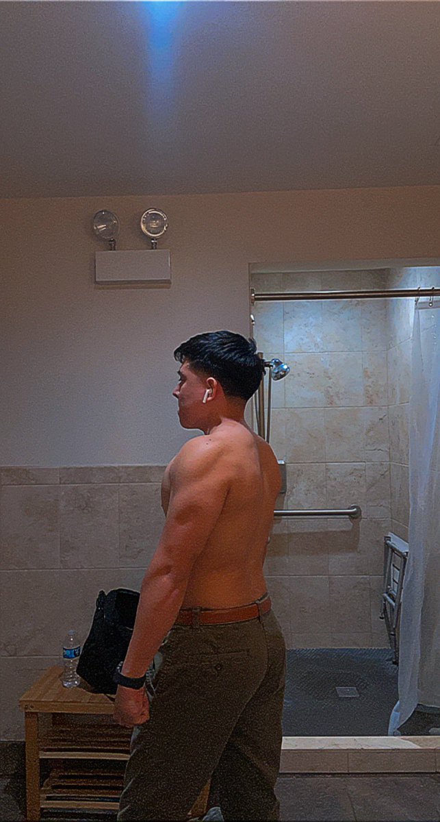 michaeldco12's tweet image. Focus on yourself