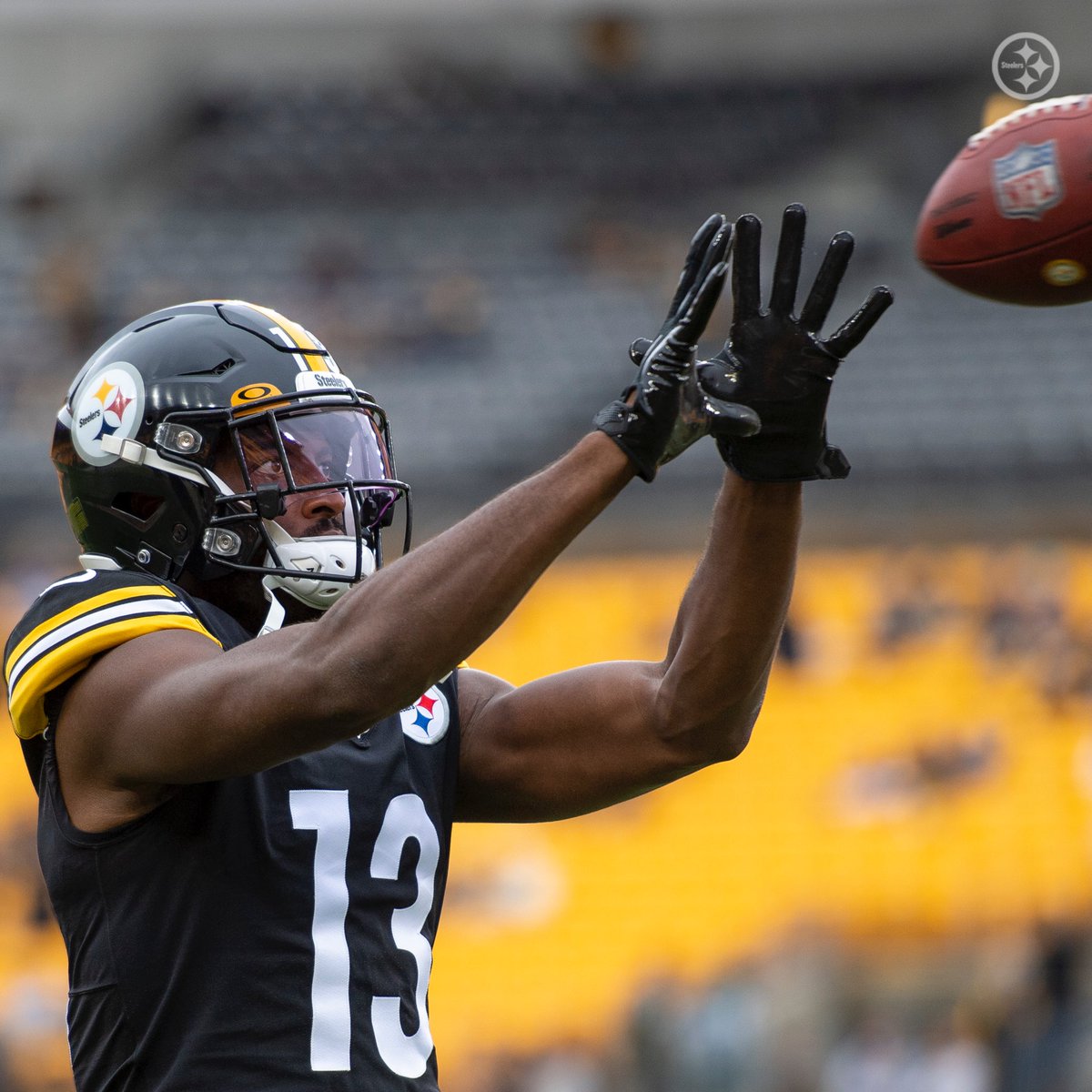 1 RT = doble voto‼️
#ProBowlVote <a href="/CamHeyward/">Cam Heyward</a> 
#ProBowlVote <a href="/Mr_Ogunjobi/">Olumide</a> 
#ProBowlVote <a href="/_TJWatt/">TJ Watt</a> 
#ProBowlVote <a href="/minkfitz_21/">Minkah Fitzpatrick</a> 
#ProBowlVote <a href="/ArthurMaulet2/">Arthur Maulet</a> 
#ProBowlVote #MylesJack 
#ProBowlVote <a href="/highsmith34/">dre</a> 
#ProBowlVote <a href="/MBoykin814/">Miles Boykin</a> 
#ProBowlVote <a href="/_Dbush11/">Devin Bush ll</a> 
#ProBowlVote <a href="/StevenSimsJr/">$.</a>