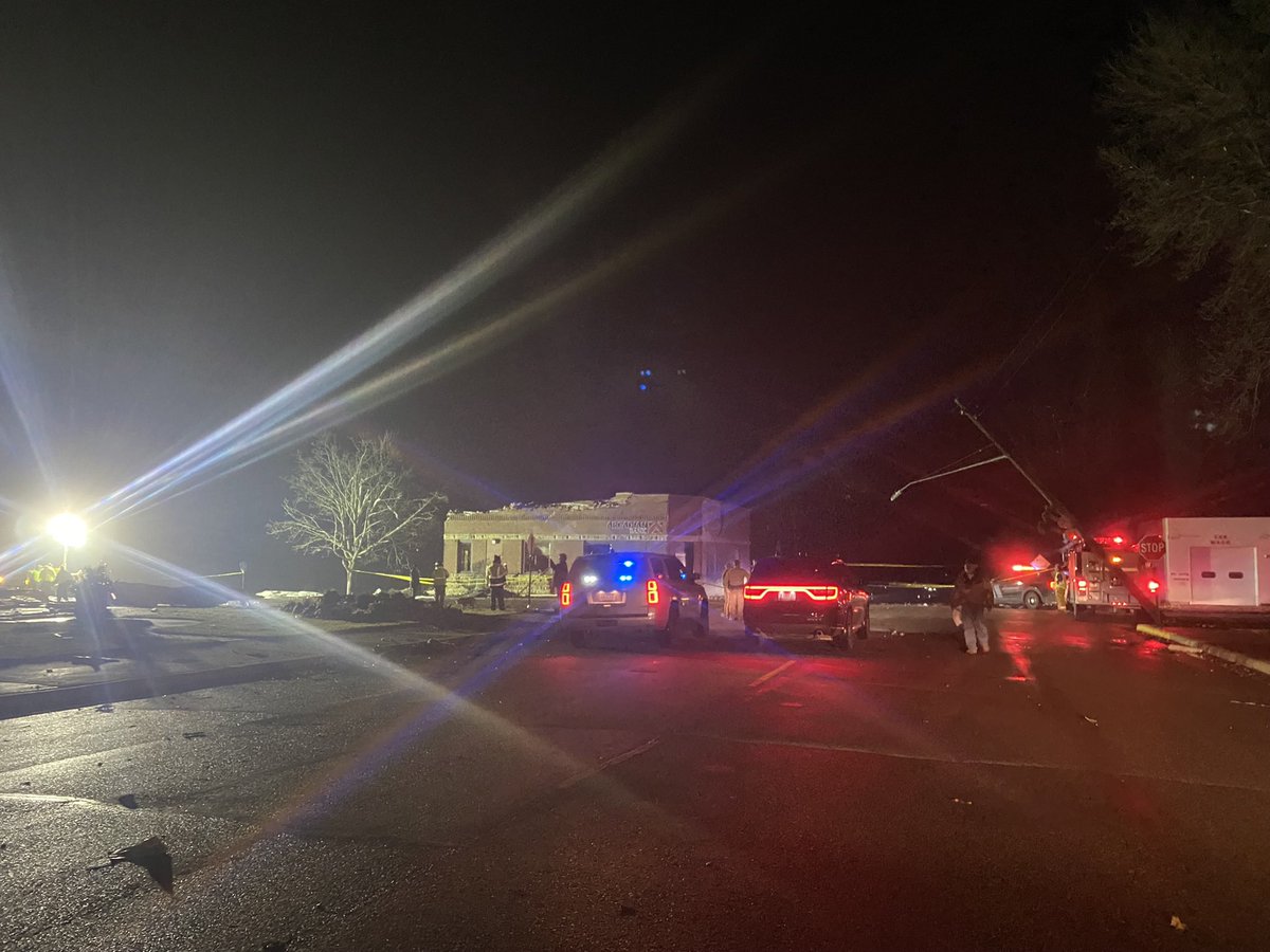 mackd3onTV's tweet photo. One Year Later: The Hartland Tornado ripped through town on December 15th. Local first responders are reflecting back on that night and talk about how the town has rebuilt. More tonight at 10 on @ABC6NEWS #HartlandMN #DestructiveDecember #DecemberTornado https://t.co/lwmBB26epI