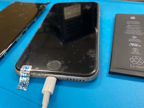 おはようございます。
iphone修理のifc神田岩本町店です。
ガラスコーティングやってます。
iphonekandaiwamoto.com
都営新宿線岩本町駅Ａ６出口歩いて１０秒。
#iphone修理 #岩本町 #ｶﾞﾗｽｺｰﾃｨﾝｸﾞ