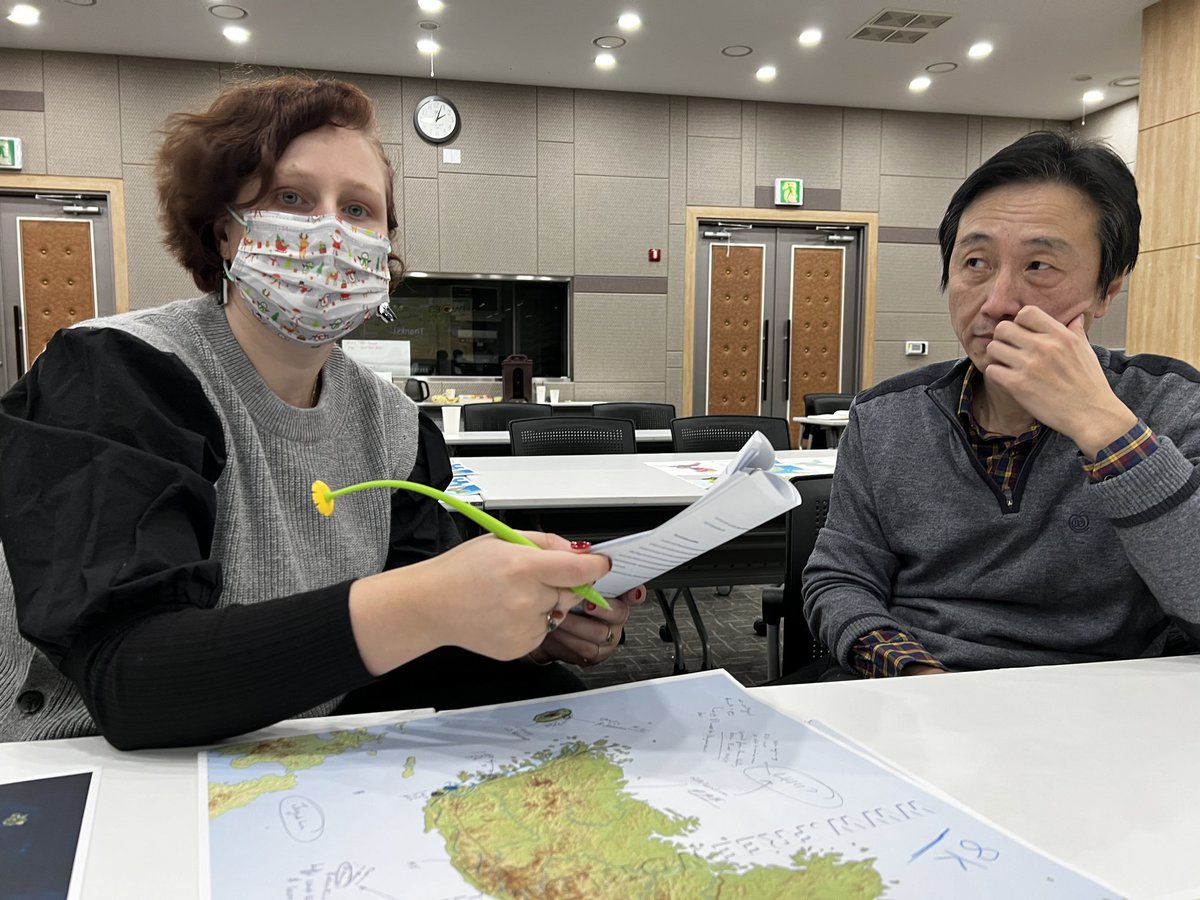 LandUse_LC6k's tweet photo. Looking at and marking up maps with the Korea Working Group! With @DrJenniferBates @m4bcn @global_landuse @ArchaeologySnu https://t.co/EQUQLnxlAh