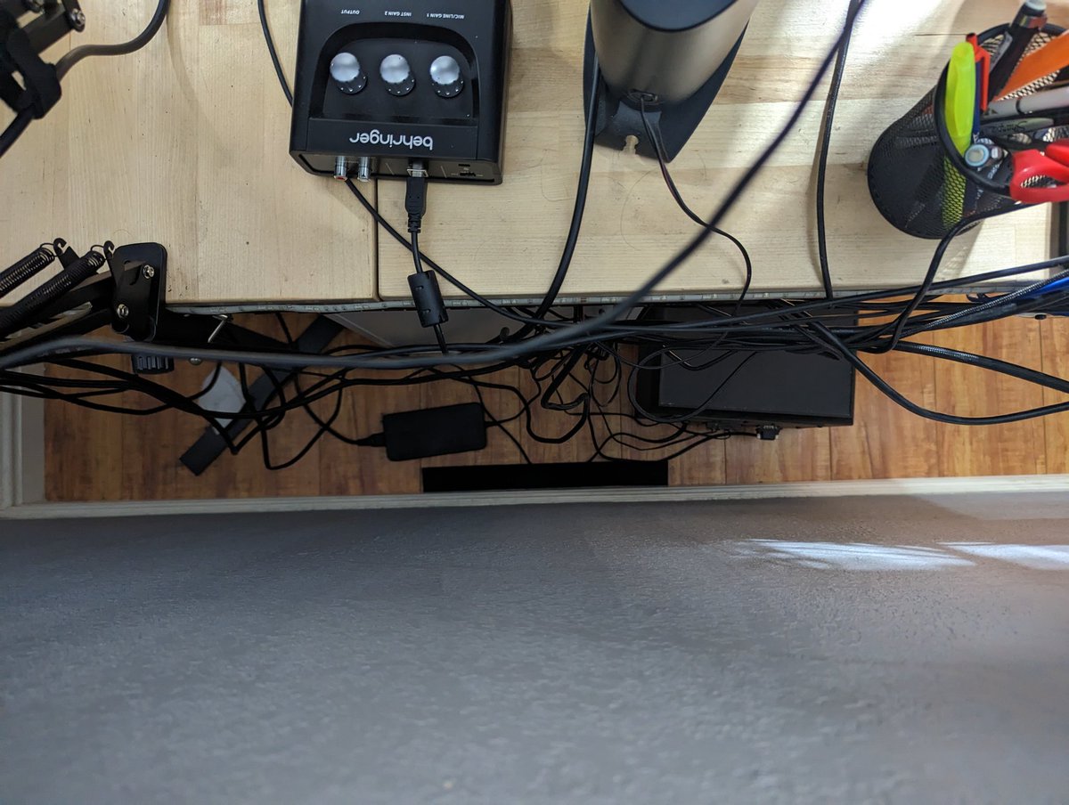 Yata Yata tweet media