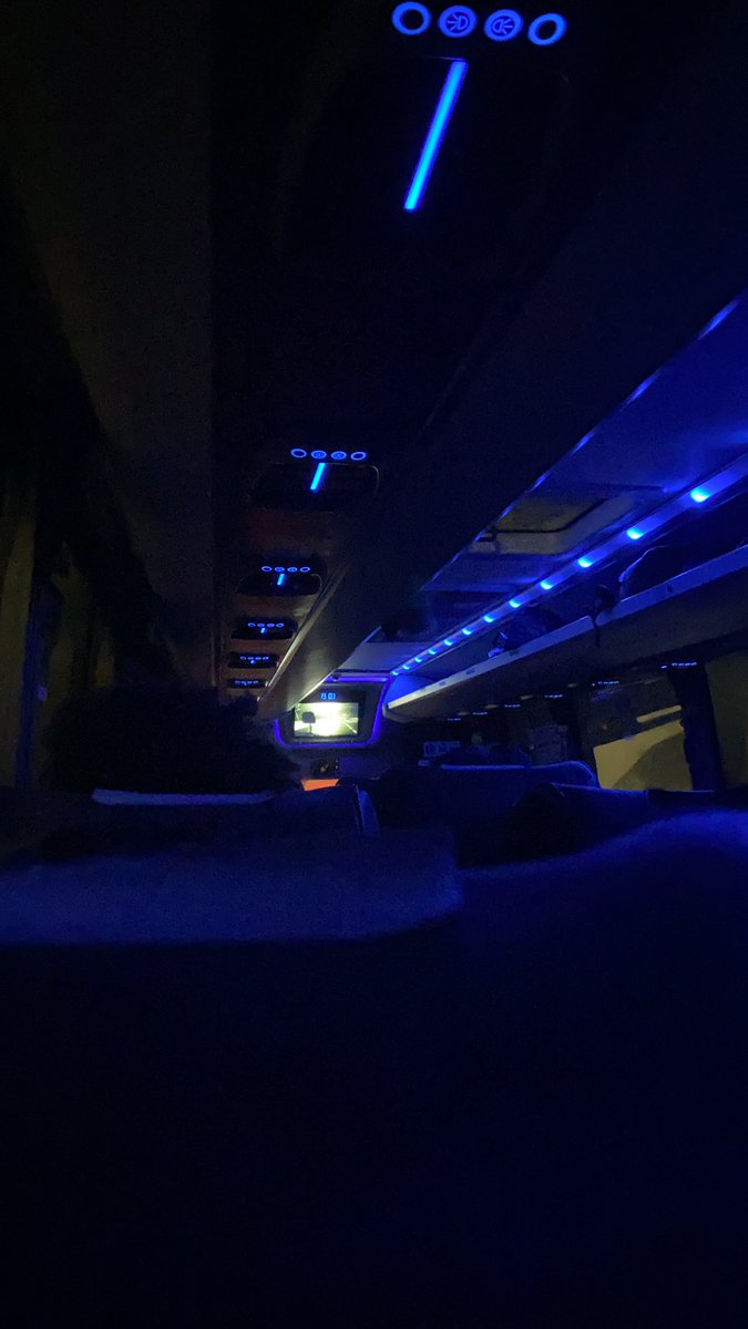AYCInMedia's tweet photo. Half way home, can’t wait for the holidays! #holiday #family https://t.co/SR8BEIfHVQ