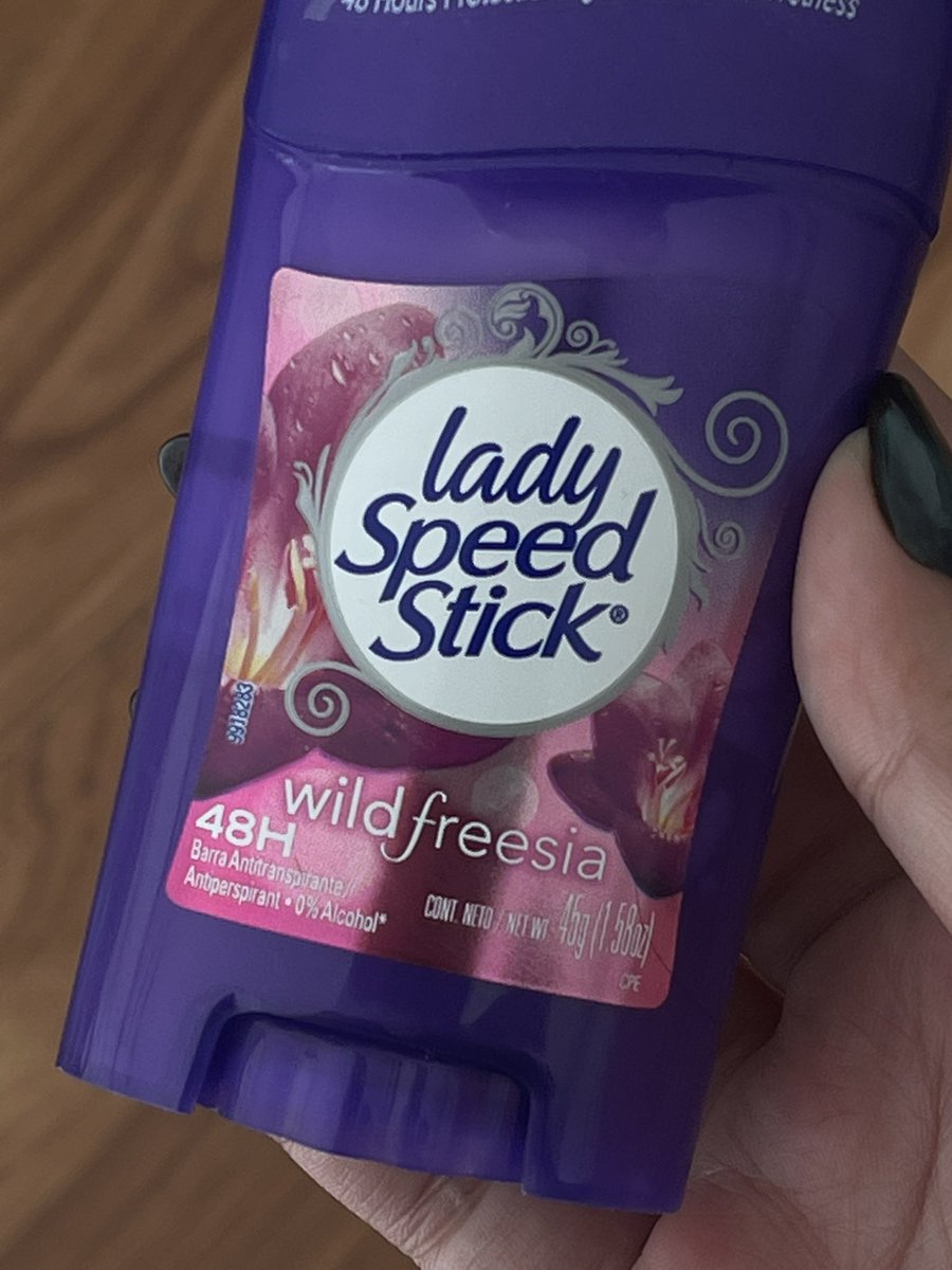 orchidpoison's tweet photo. disini ada gak yang pakai deodoran kalau keluar rumah aja &amp; gak suka pakai deo karena lengket &amp; bikin gelap di kulit?

kalian coba ini deh, aku pakai lady speed stick dari 2017, di tubuhku nahan keringat &amp; nahan bau seharian. 35ribu bisa buat 6 bulan https://t.co/Q52ucPaVXe