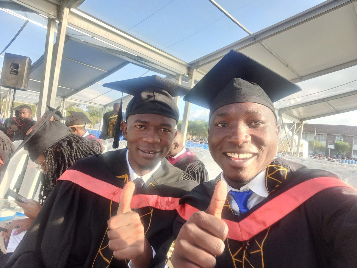 Kennedy13489102's tweet photo. #KUGraduation this is the day that the Lord has made https://t.co/0qFwAQlQHB