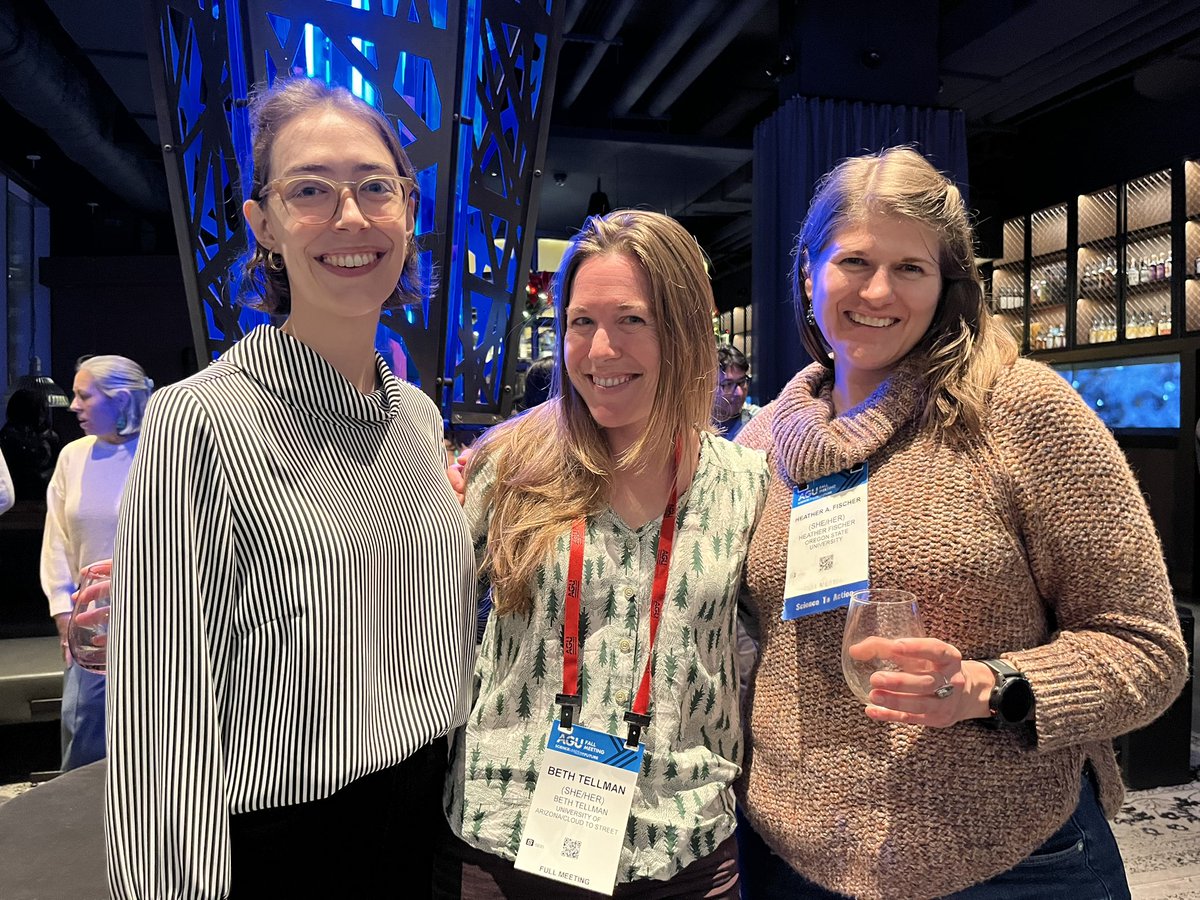 pazjusticiavida's tweet photo. Spirit buoyed catching up with fellow @LadiesOfLandsat I so enjoyed your company laughter and companionship tonite @HeatherAFischer @M_Stuhlmacher and meeting irl @ItsUfuoma and @EarthToLola and @katefickas and seeing @RahaHakimdavar and @ApoorvaShastry ❤️❤️❤️❤️ https://t.co/IDNO5BjqQa