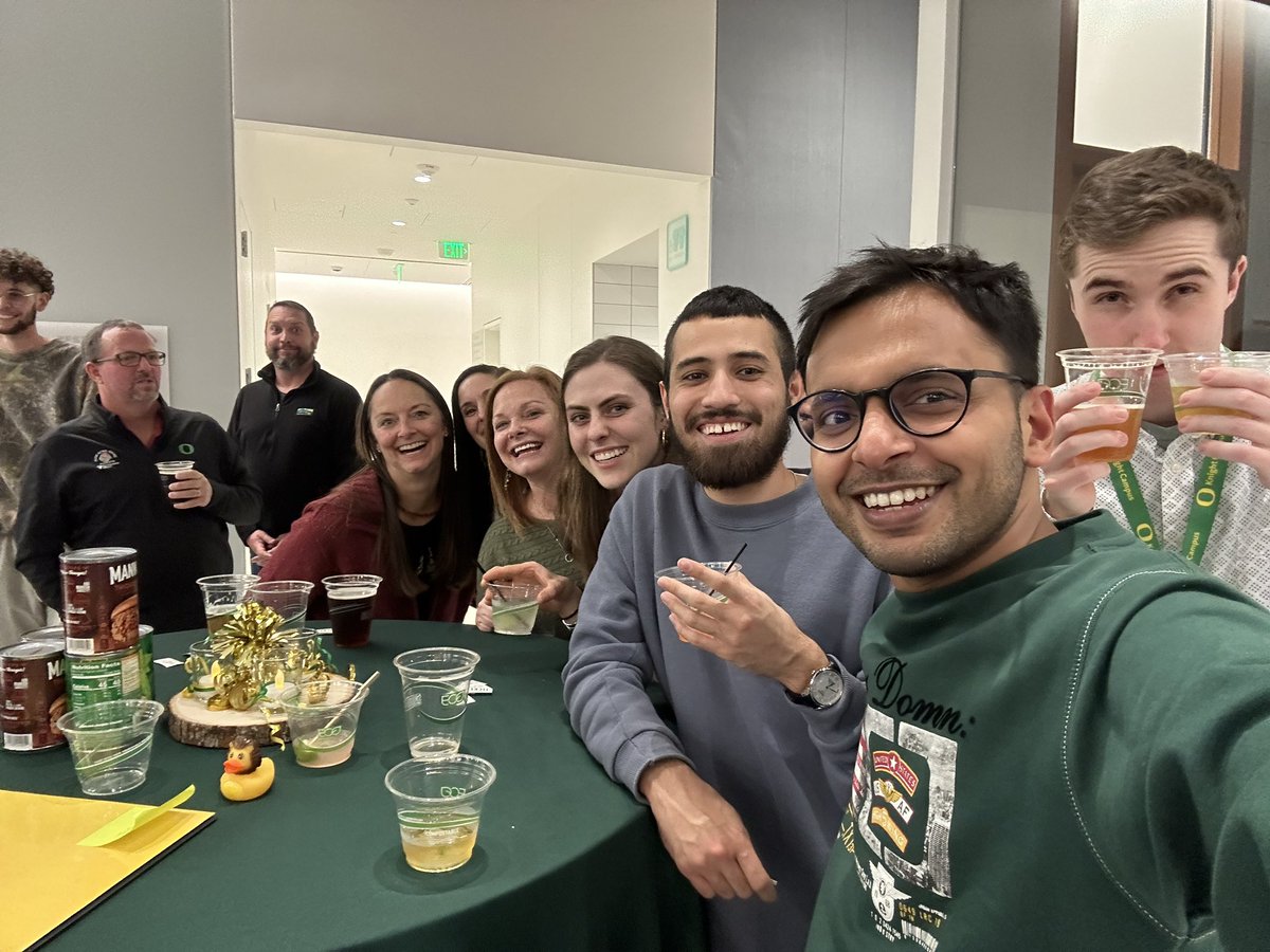 MuggleInSynbio's tweet image. End of the year celebration in @UOKnightCampus and what a blast ❤️❤️❤️