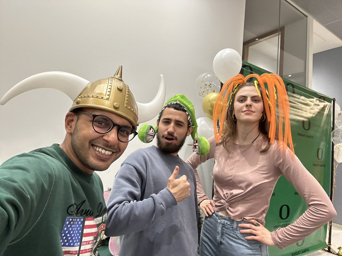 MuggleInSynbio's tweet image. End of the year celebration in @UOKnightCampus and what a blast ❤️❤️❤️