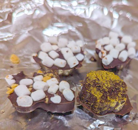 mo0o0shrro0o0om tweet media